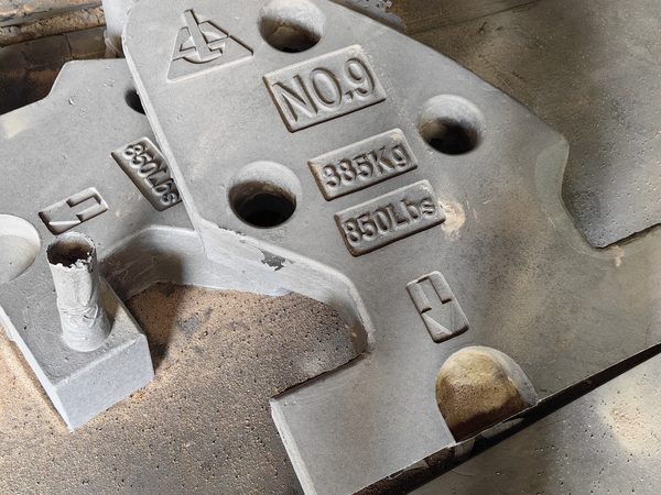 Weight control on large ballast